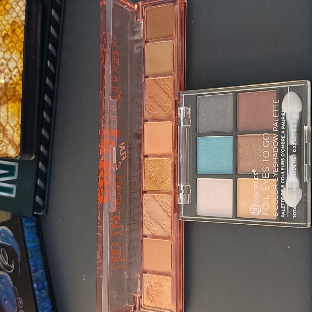 Eyeshadow bundle